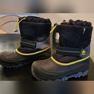 Denali Men's Black and Yellow Insulated Snow Boots
